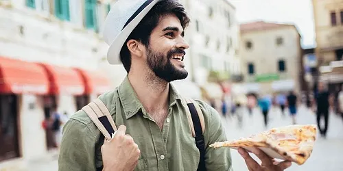 Как помочь кишечнику при боли и запорах?